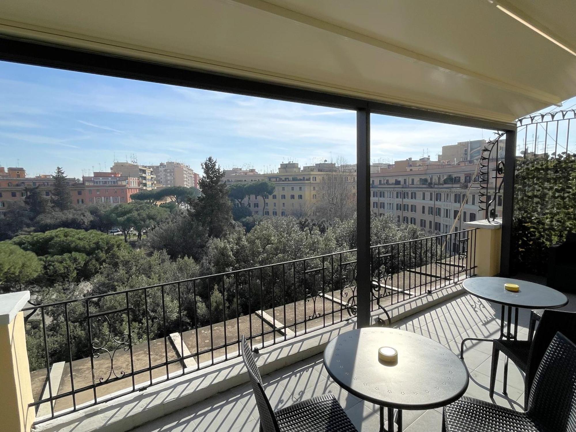Re Di Roma Rooftop Luaran gambar
